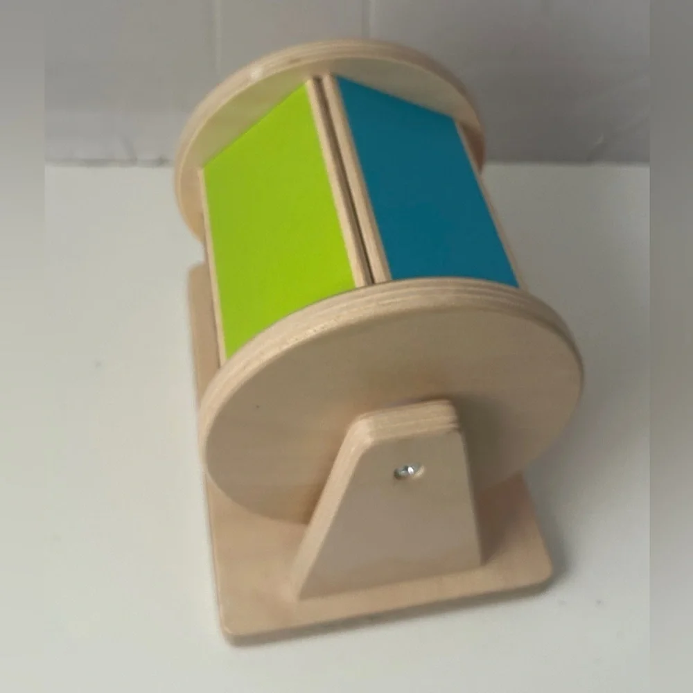 Lovevery Spinning Rainbow wheel